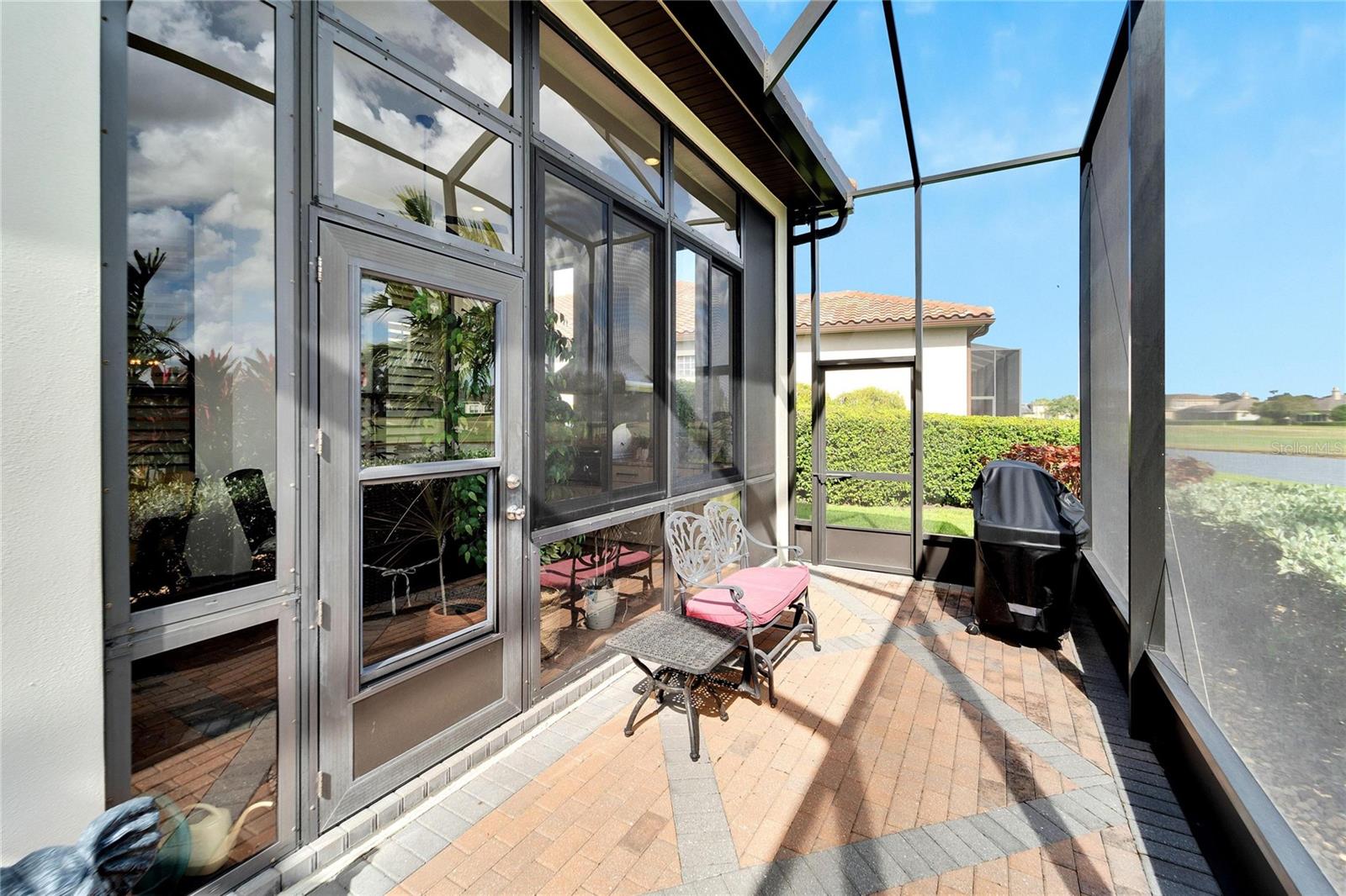 3000 SANCTUARY CIR