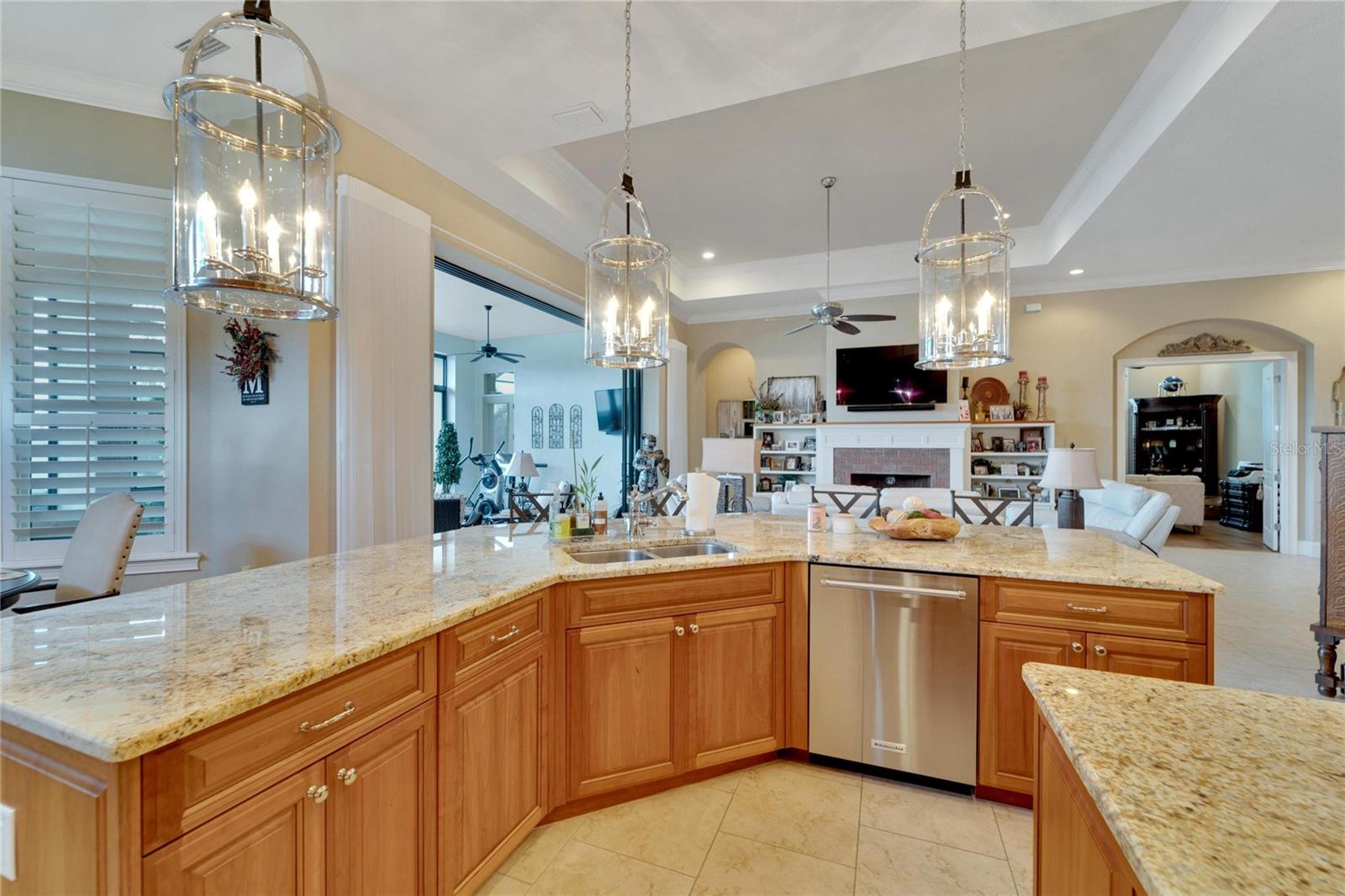 3000 SANCTUARY CIR