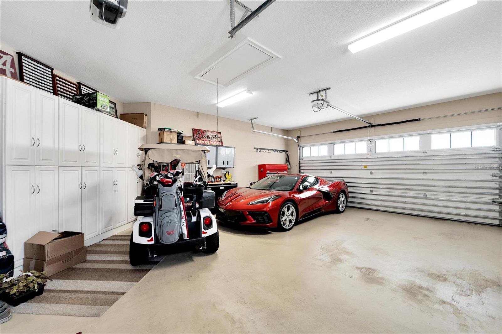 3000 SANCTUARY CIR