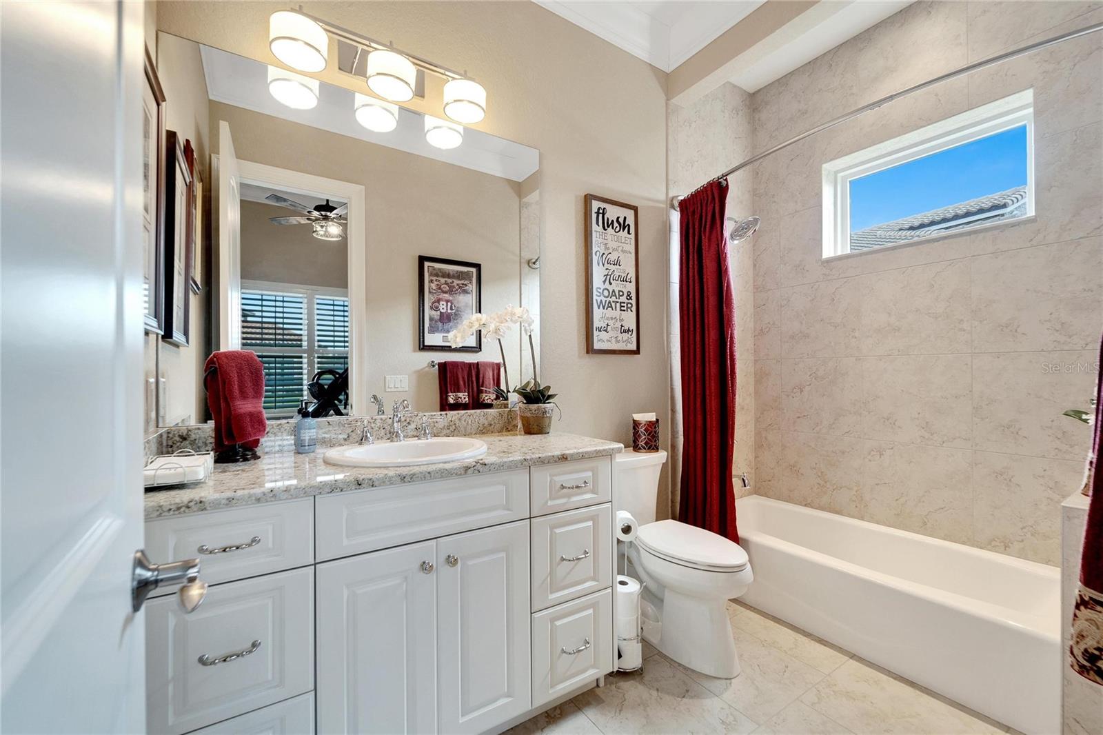 3000 SANCTUARY CIR