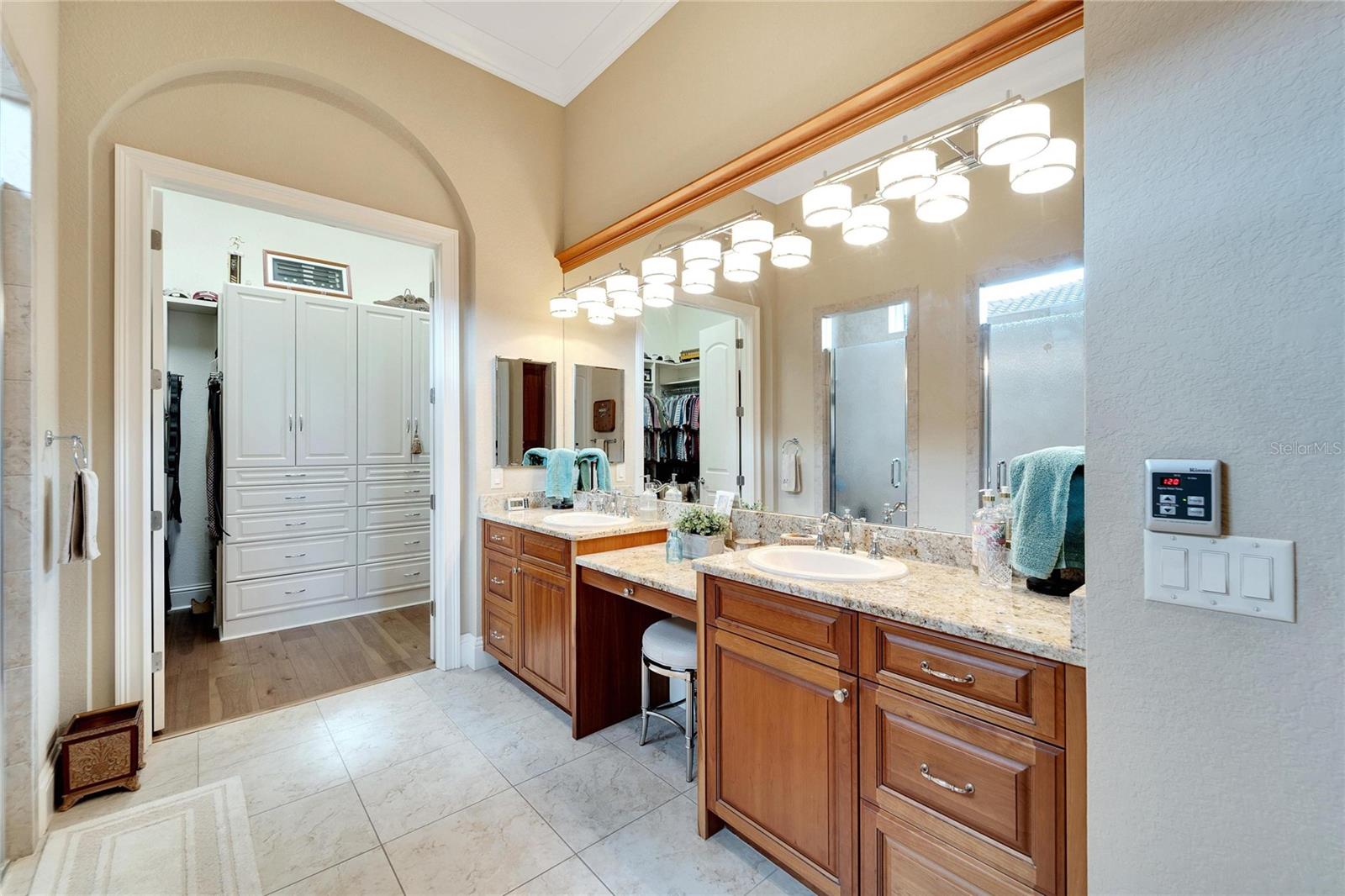 3000 SANCTUARY CIR