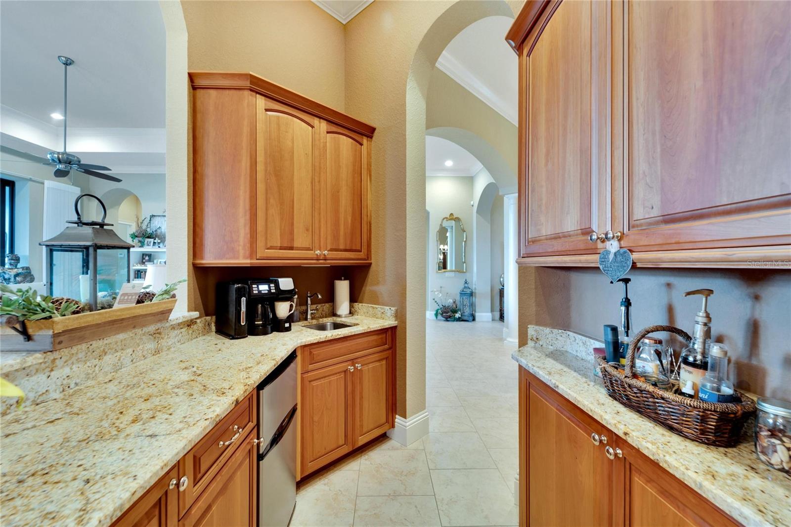 3000 SANCTUARY CIR