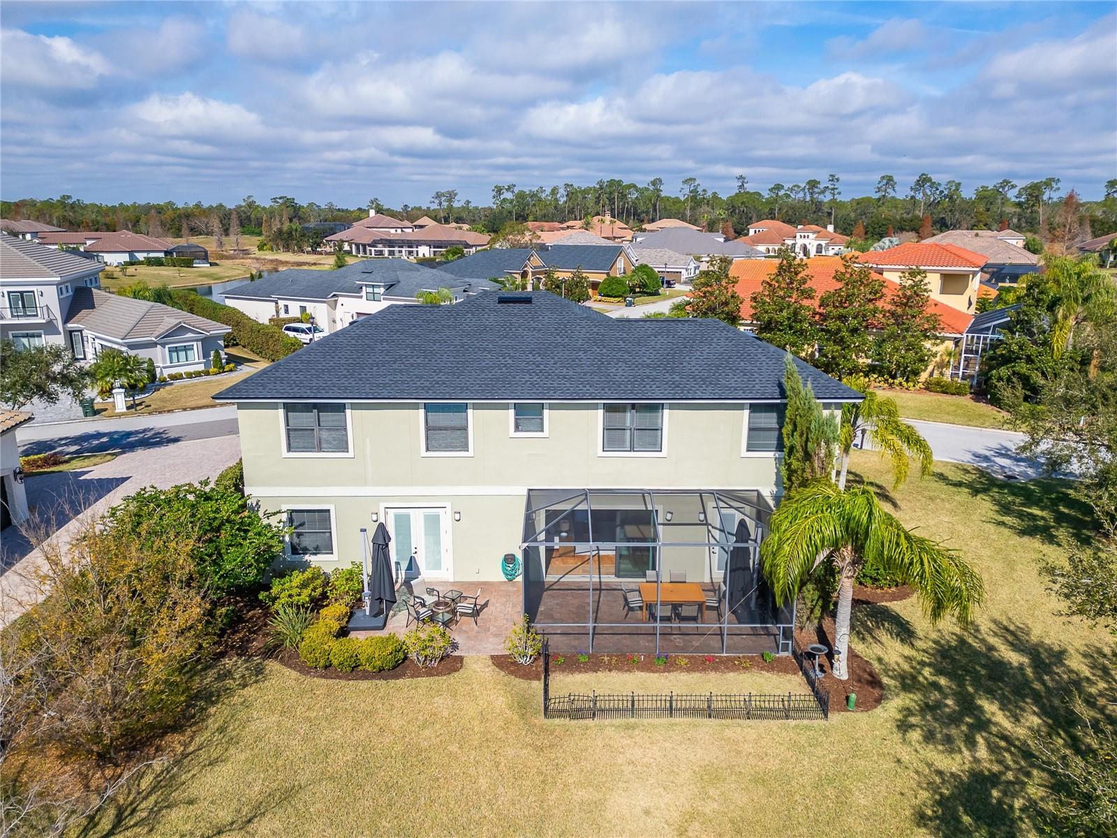 1934 HERITAGE LAKES BLVD