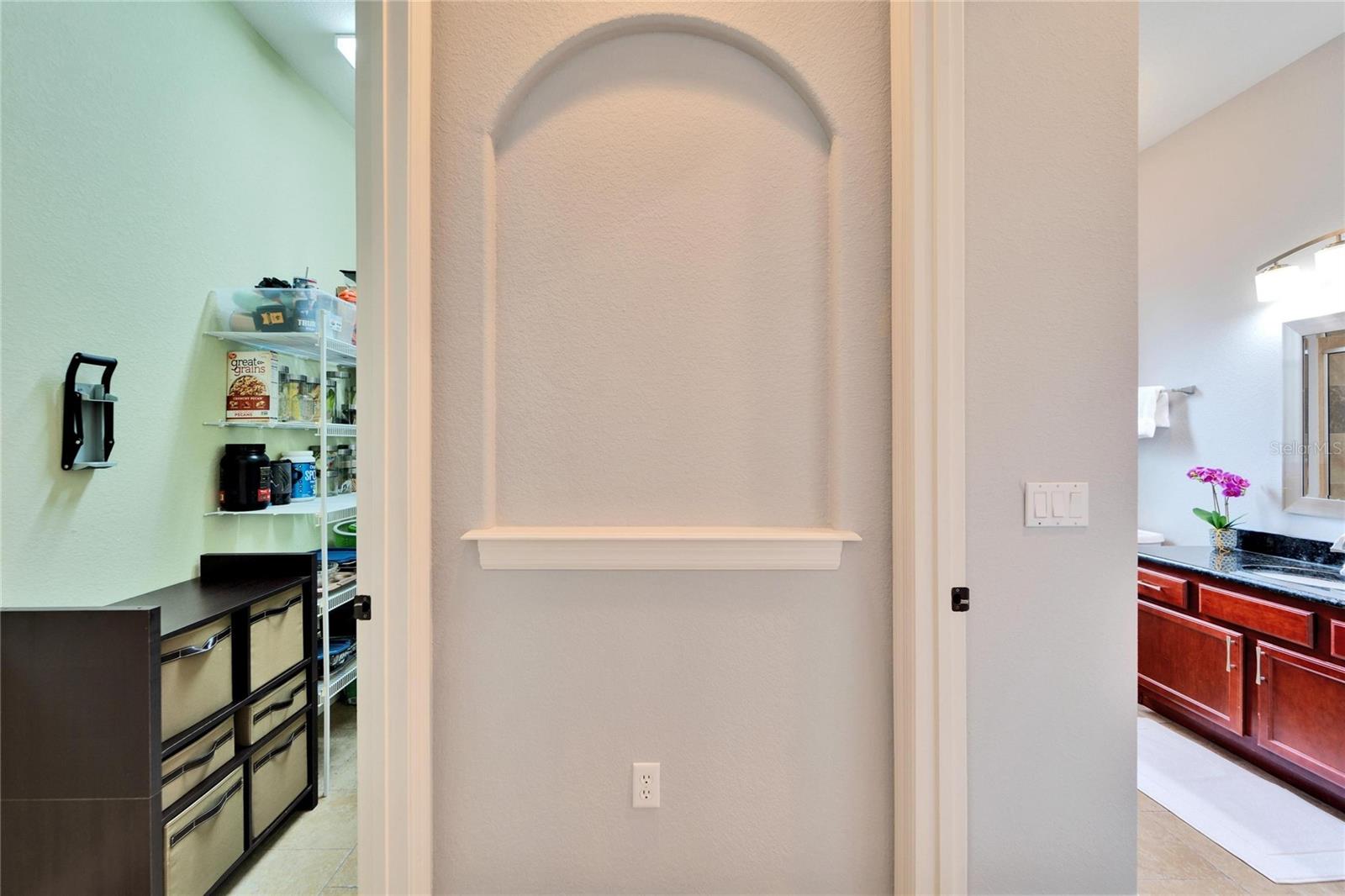 1934 HERITAGE LAKES BLVD