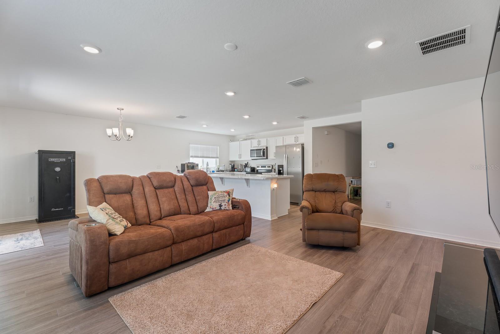 1341 MATTIE POINTE BLVD