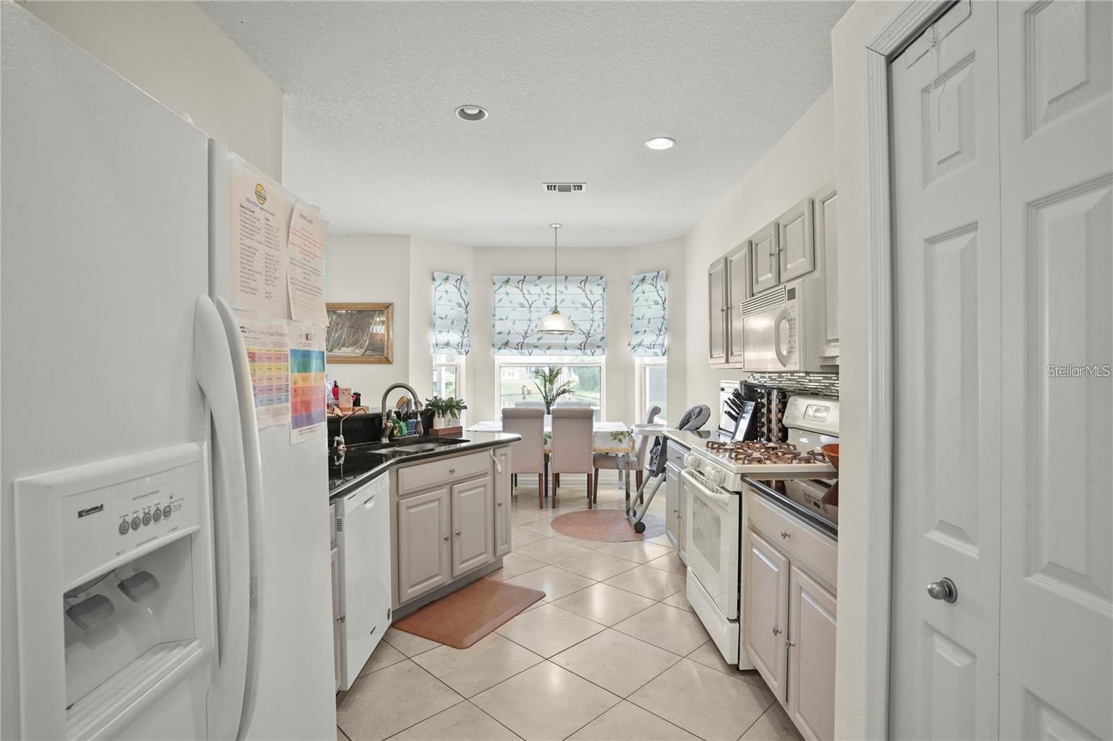 3999 WHISTLEWOOD CIR