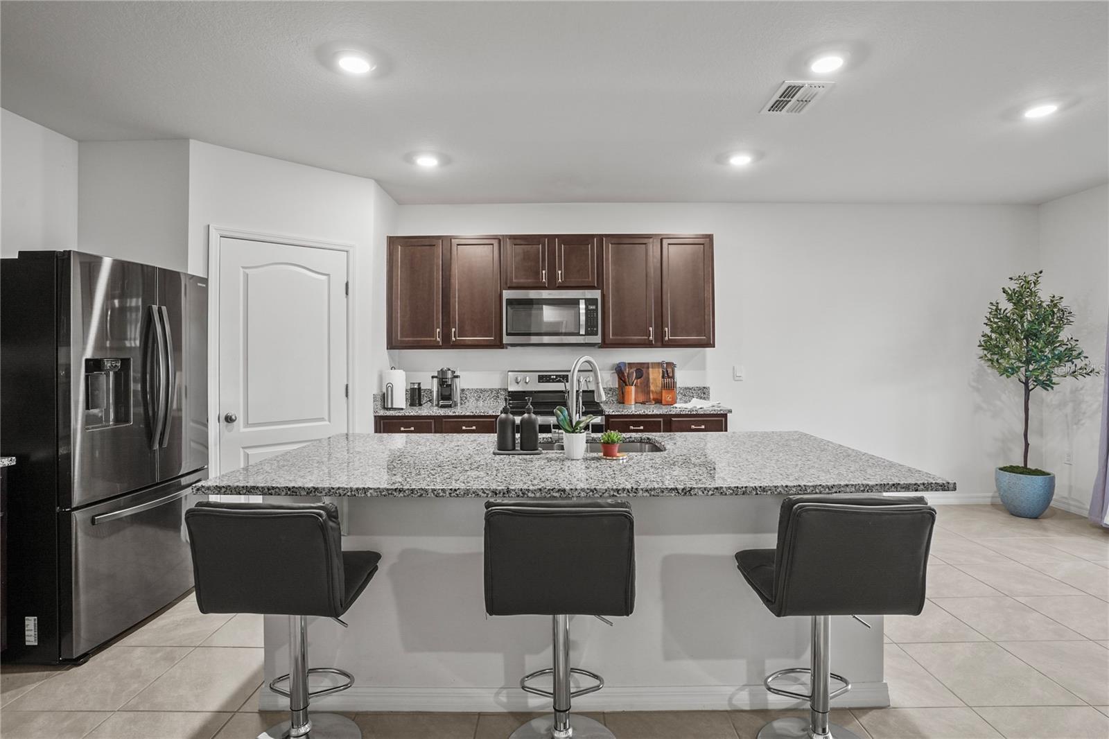 3914 RESTING ROBIN AVE