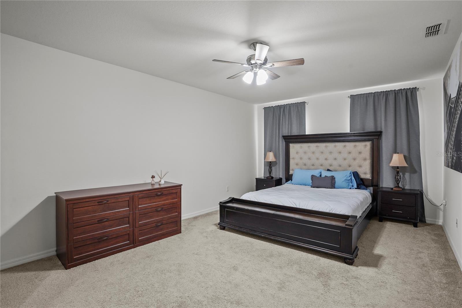 3914 RESTING ROBIN AVE