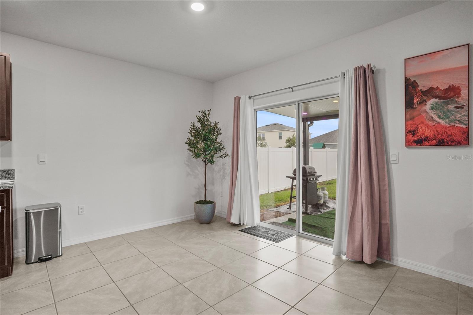 3914 RESTING ROBIN AVE