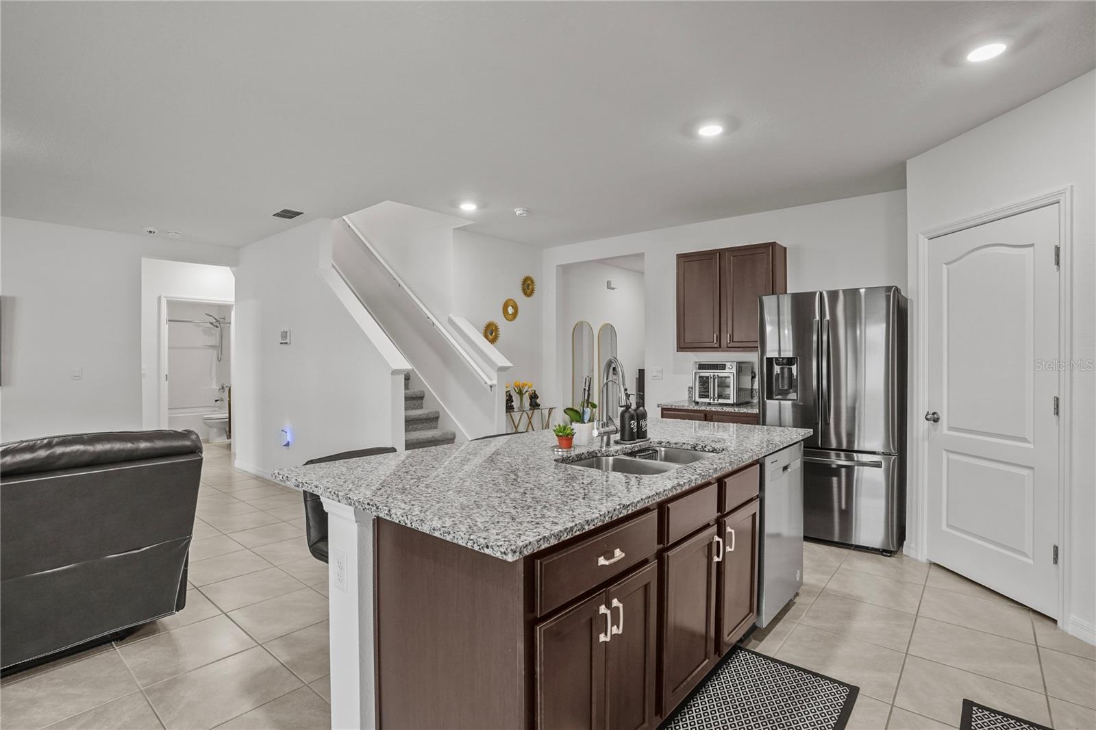 3914 RESTING ROBIN AVE