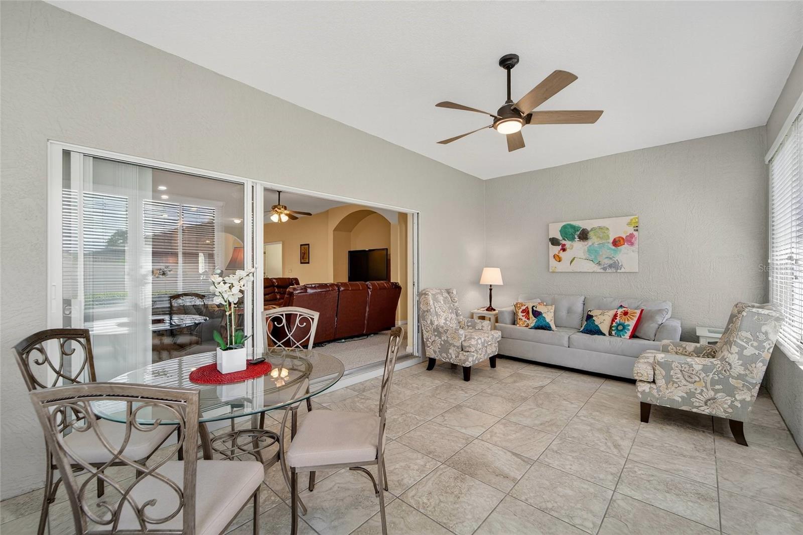 453 NOLANE LN