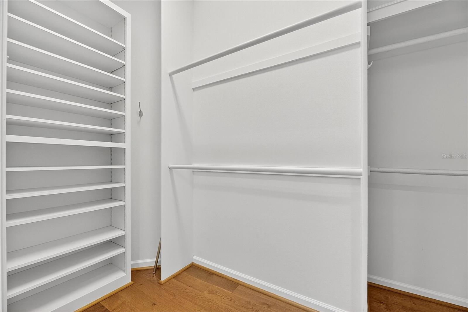 3093 SHOAL CREEK VILLAGE DR