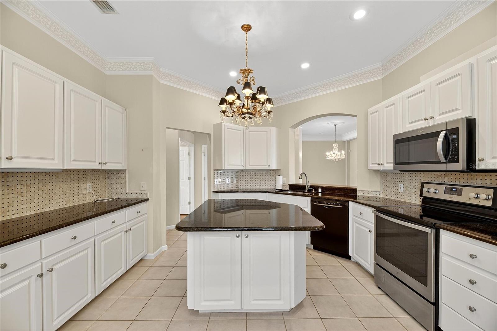 3093 SHOAL CREEK VILLAGE DR