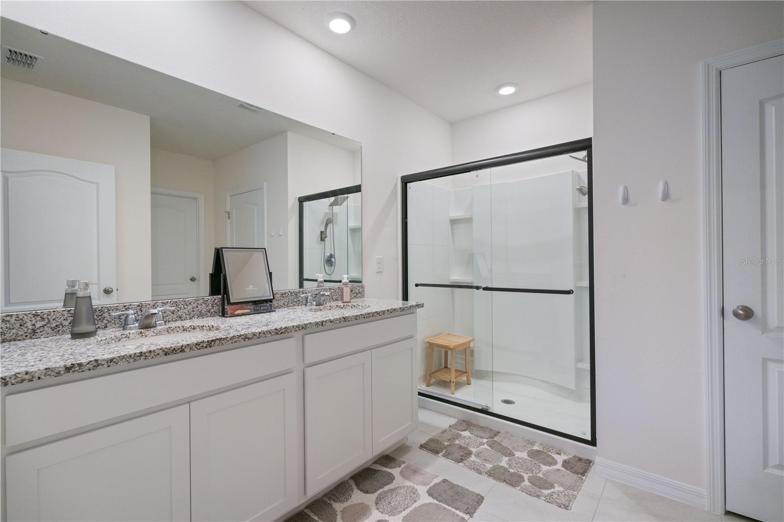 5739 GREY GRANITE WAY