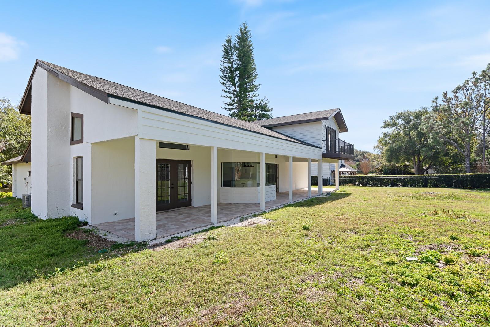 1944 VISTA VIEW DR