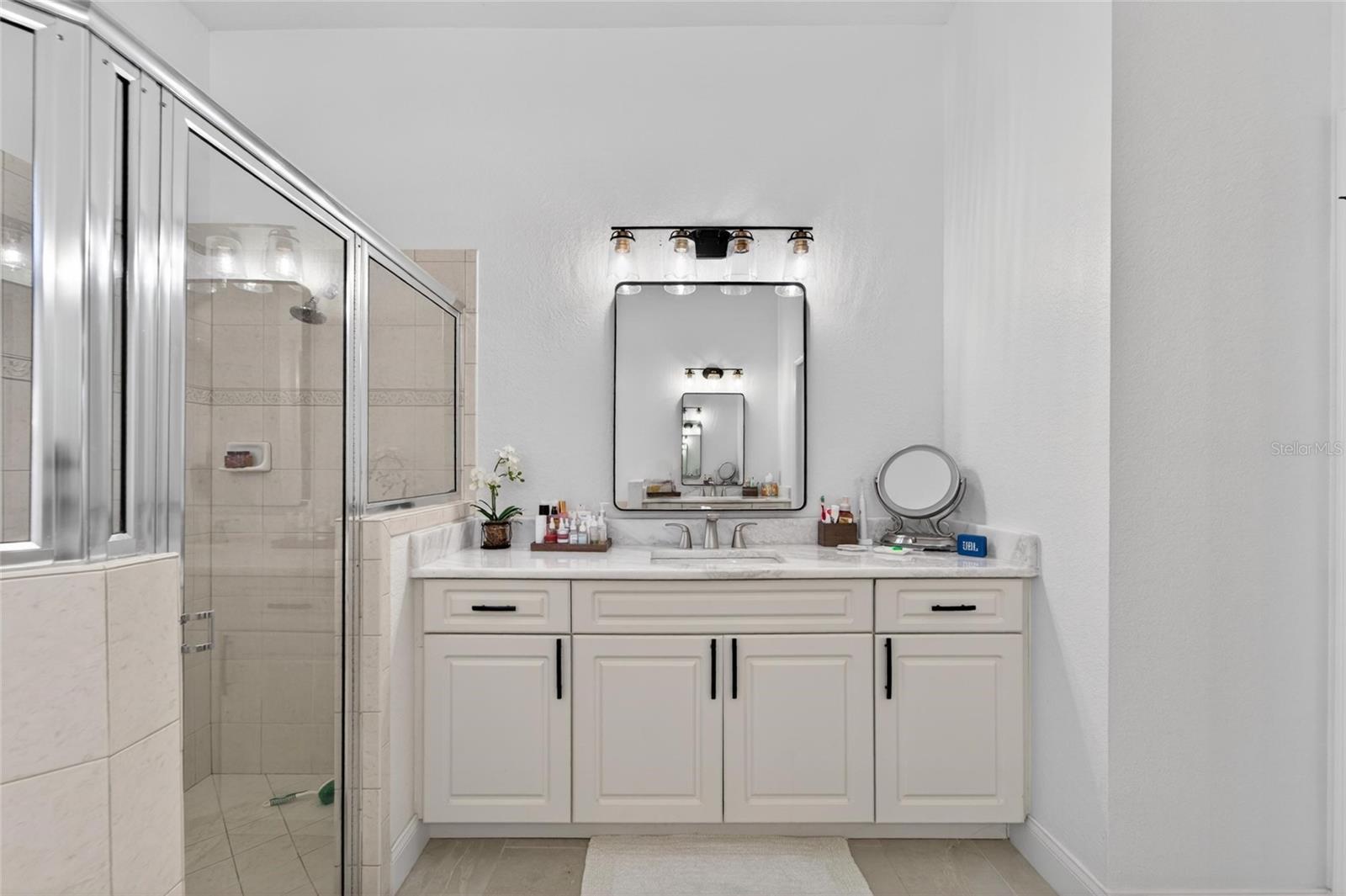 2665 HICKORY VIEW LOOP