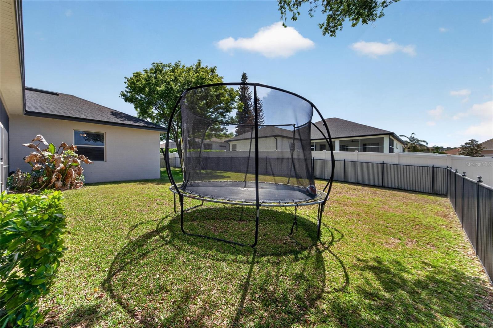 2665 HICKORY VIEW LOOP