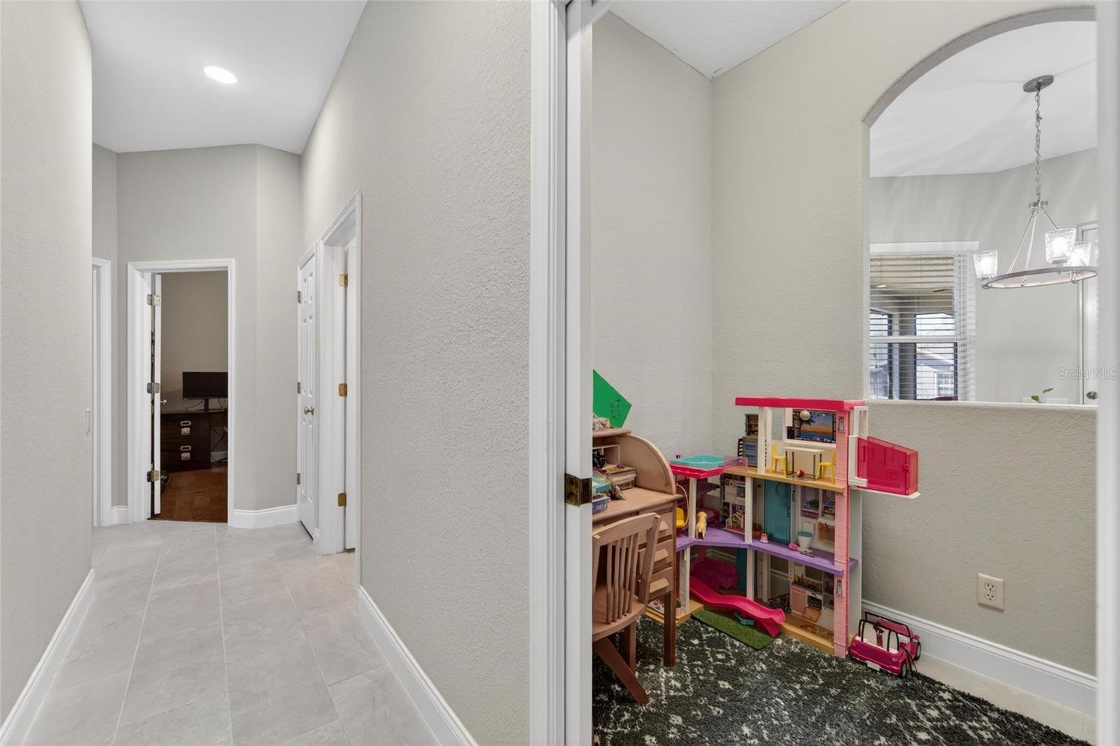 2665 HICKORY VIEW LOOP