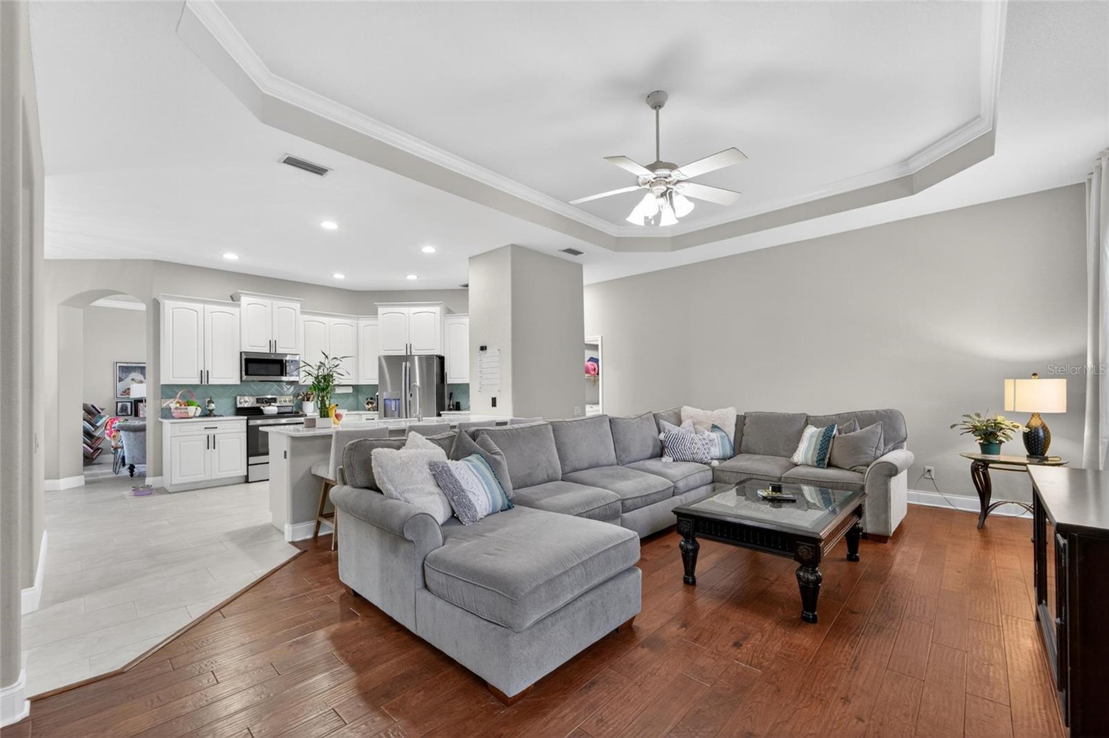 2665 HICKORY VIEW LOOP