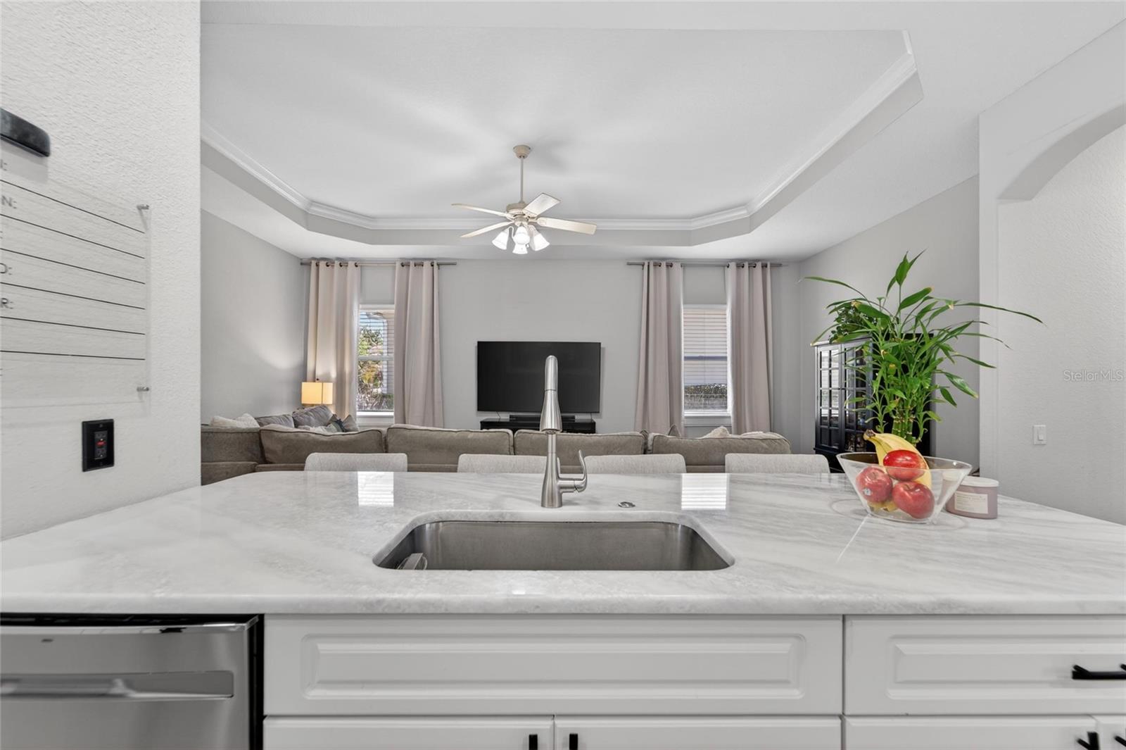 2665 HICKORY VIEW LOOP