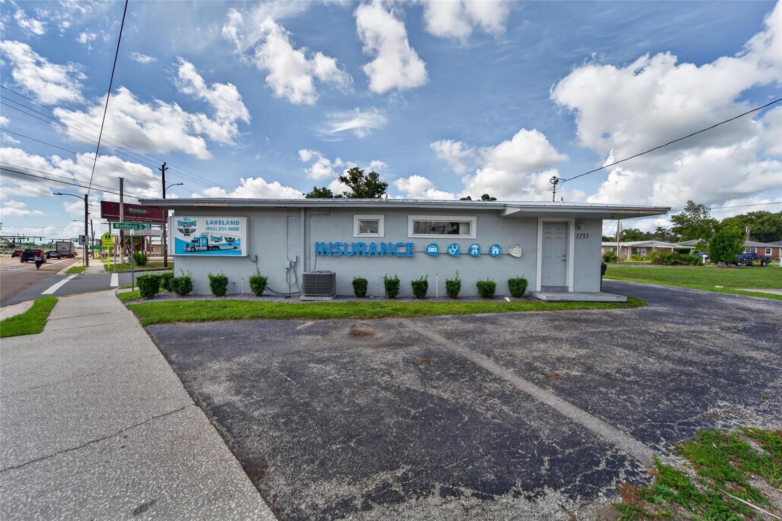 1233 BARTOW RD