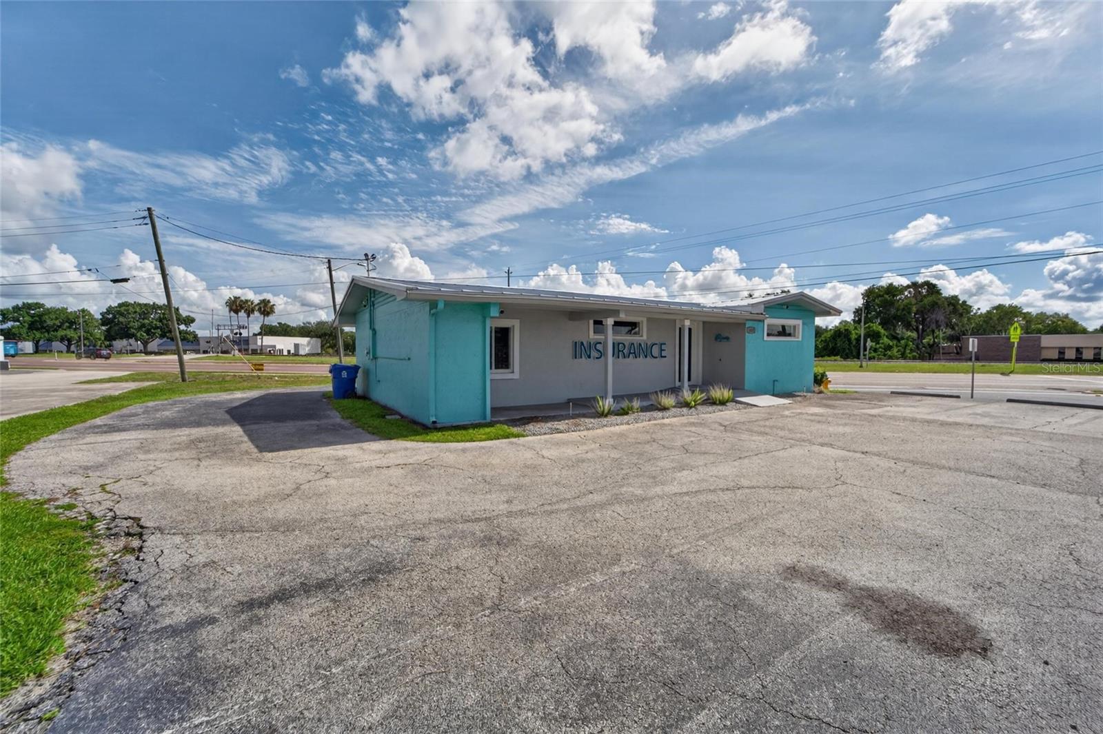 1233 BARTOW RD