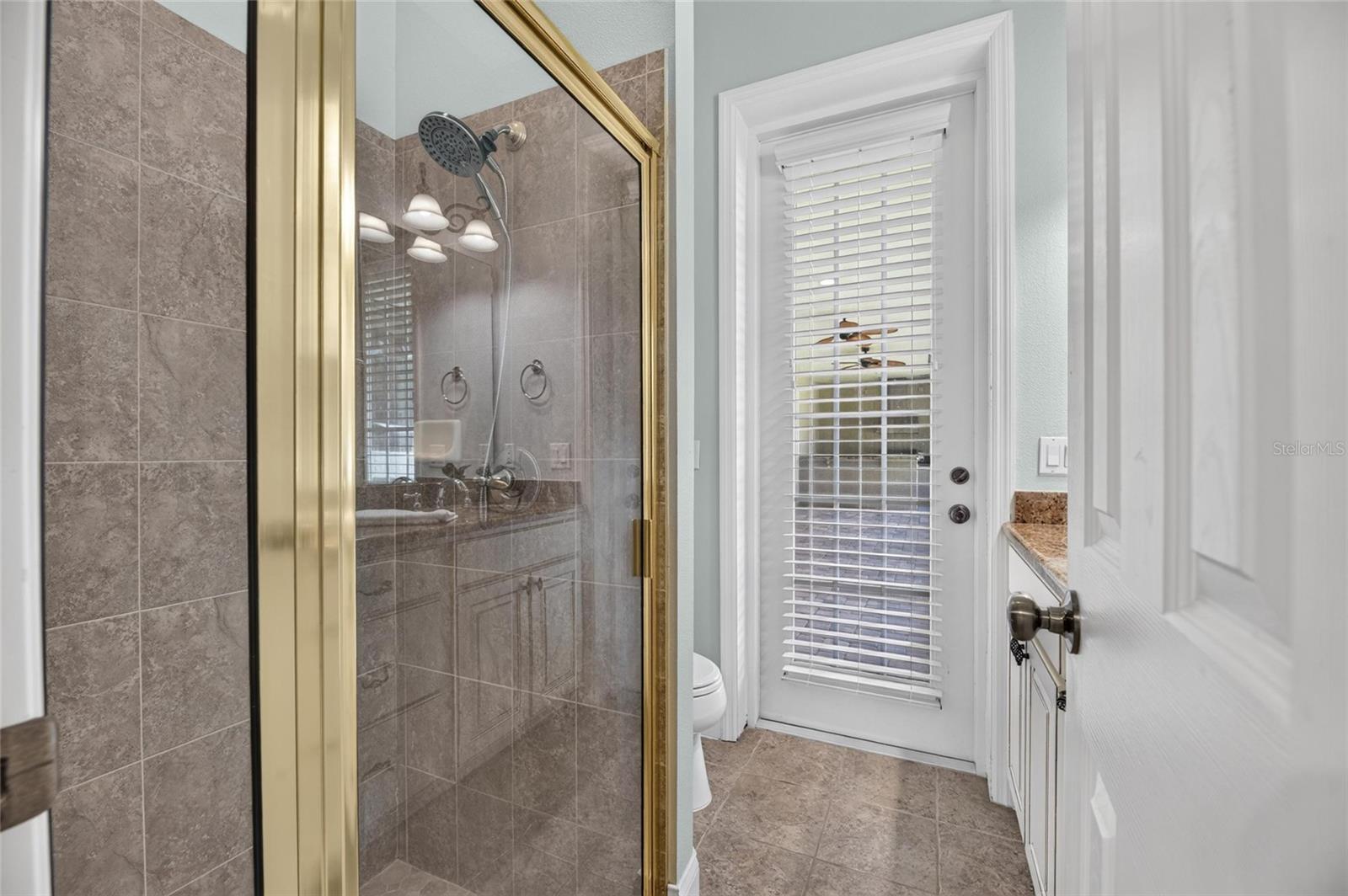 6408 WALKERS GLEN DR