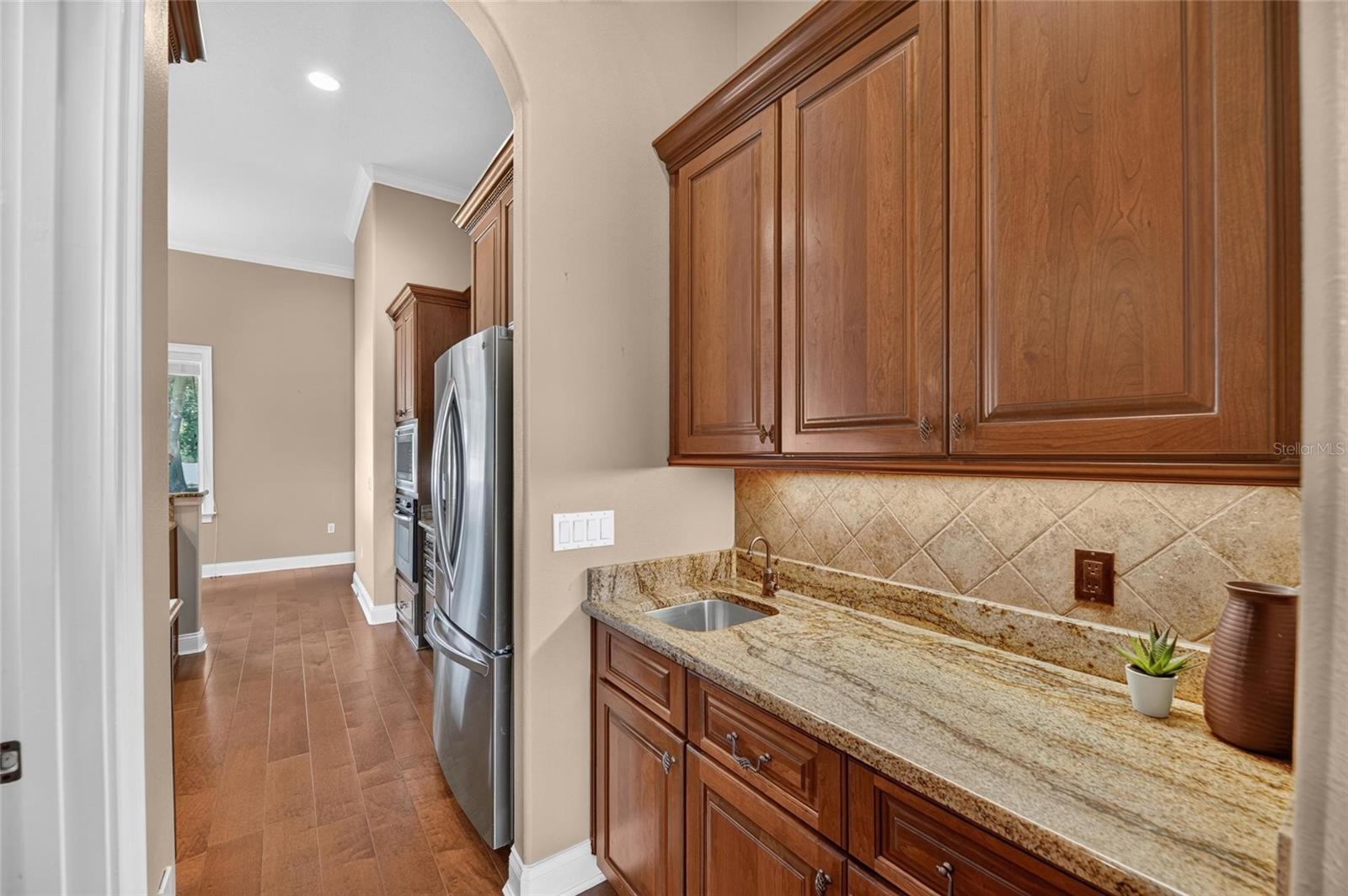 6408 WALKERS GLEN DR
