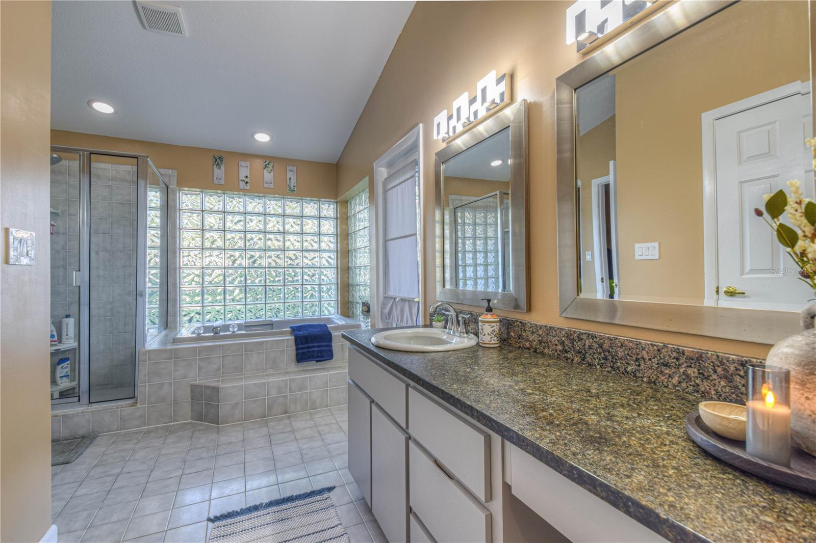 3049 WINDHAM DR