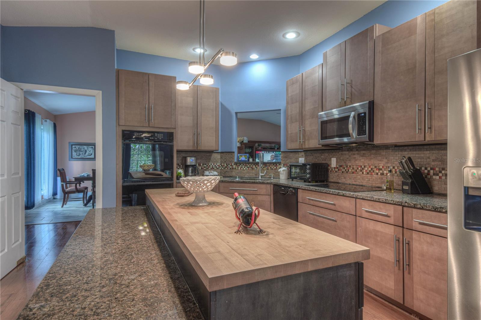 3049 WINDHAM DR