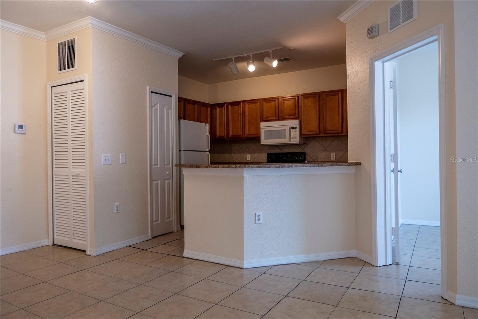 6125 METROWEST BLVD #110