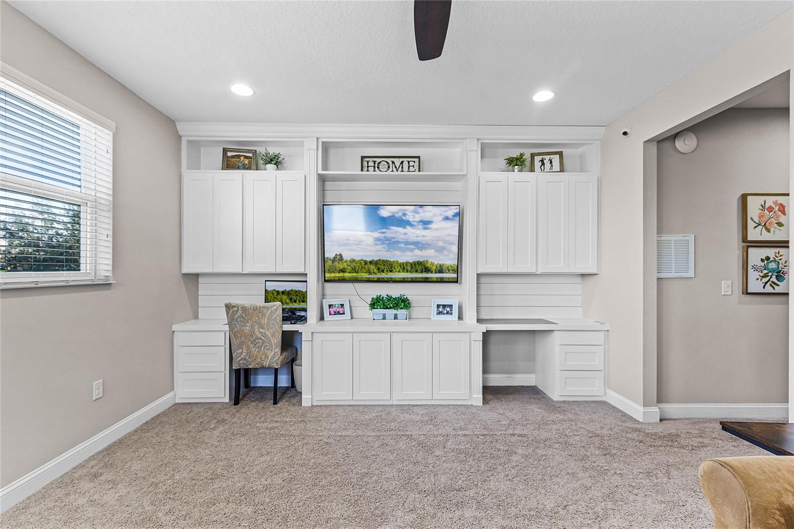 15555 HAMLIN BLOSSOM AVE