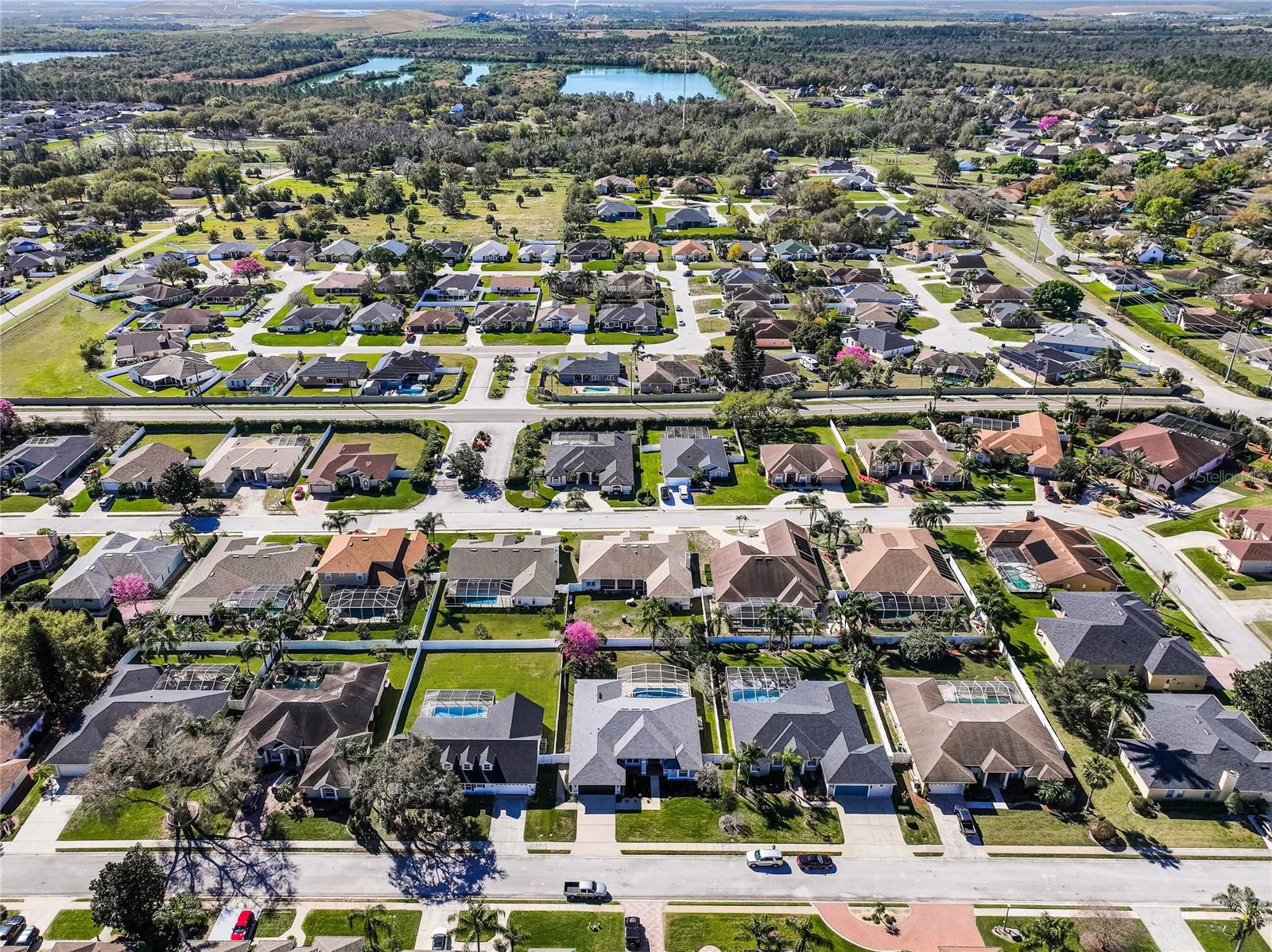 2292 CHESTERFIELD CIR