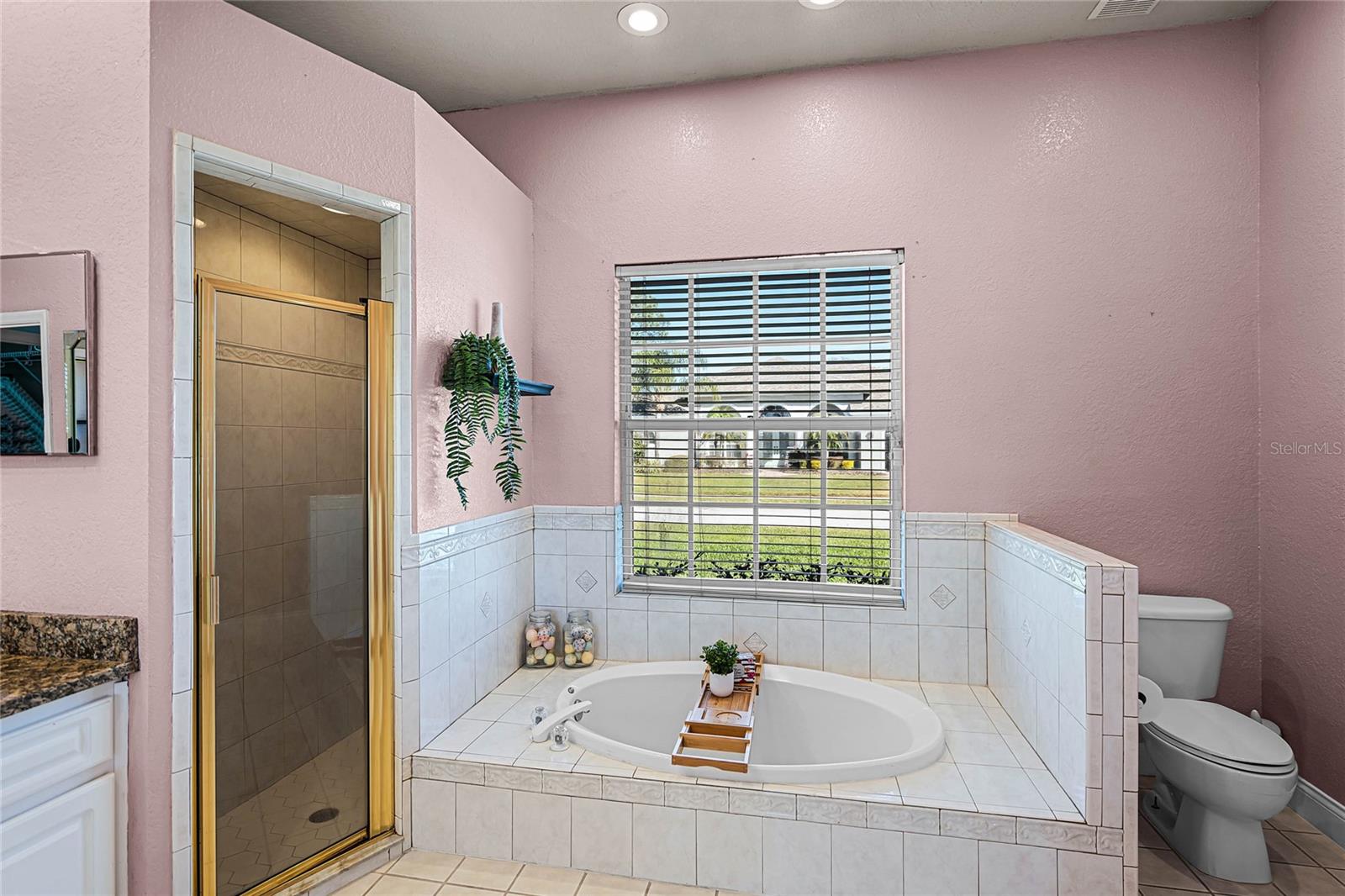 2292 CHESTERFIELD CIR