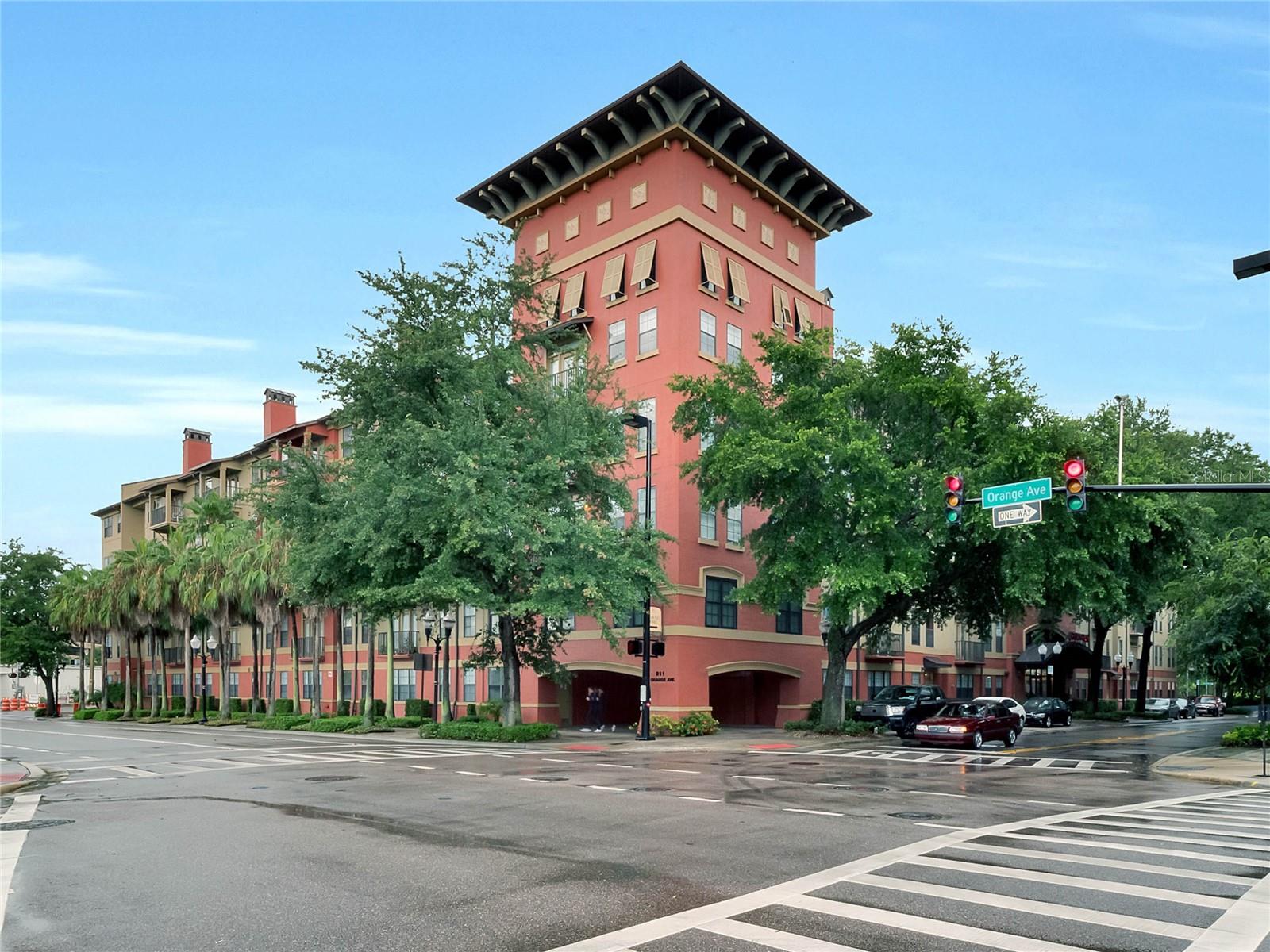 911 N ORANGE AVE #328
