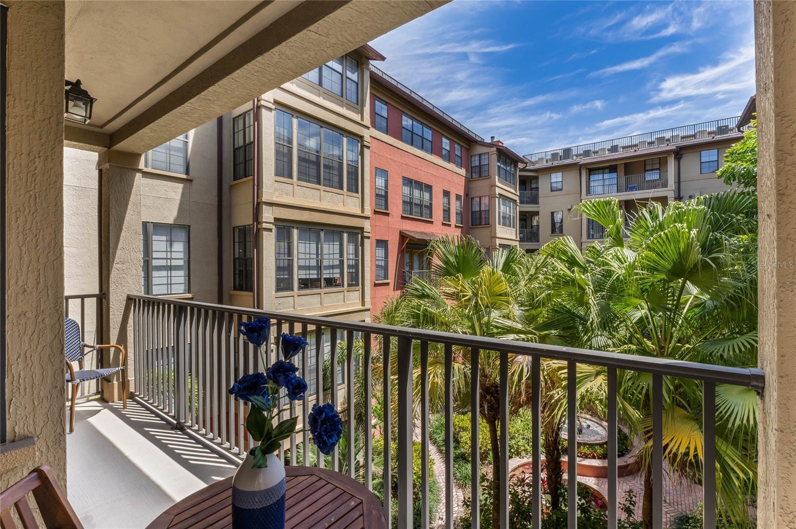 911 N ORANGE AVE #328