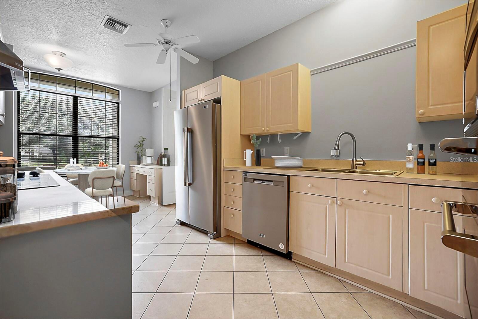 5062 GREENBRIAR TRL