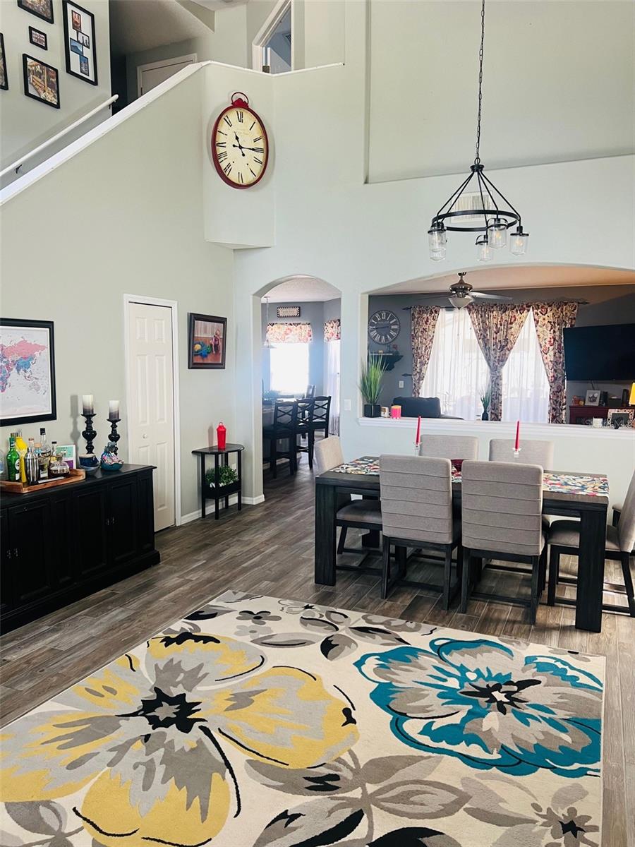 402 GRAYSTONE BLVD