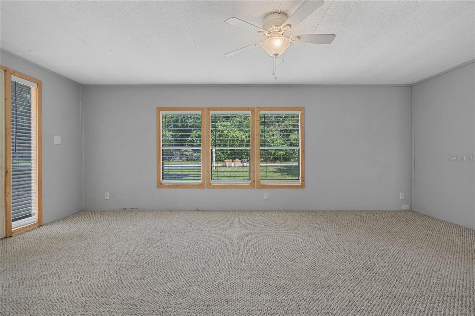 3055 OLD DIXIE HWY