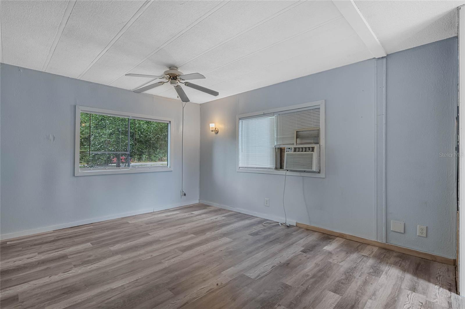 3055 OLD DIXIE HWY