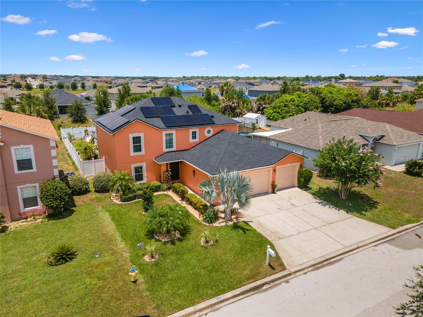 5876 ROYAL HILLS CIR