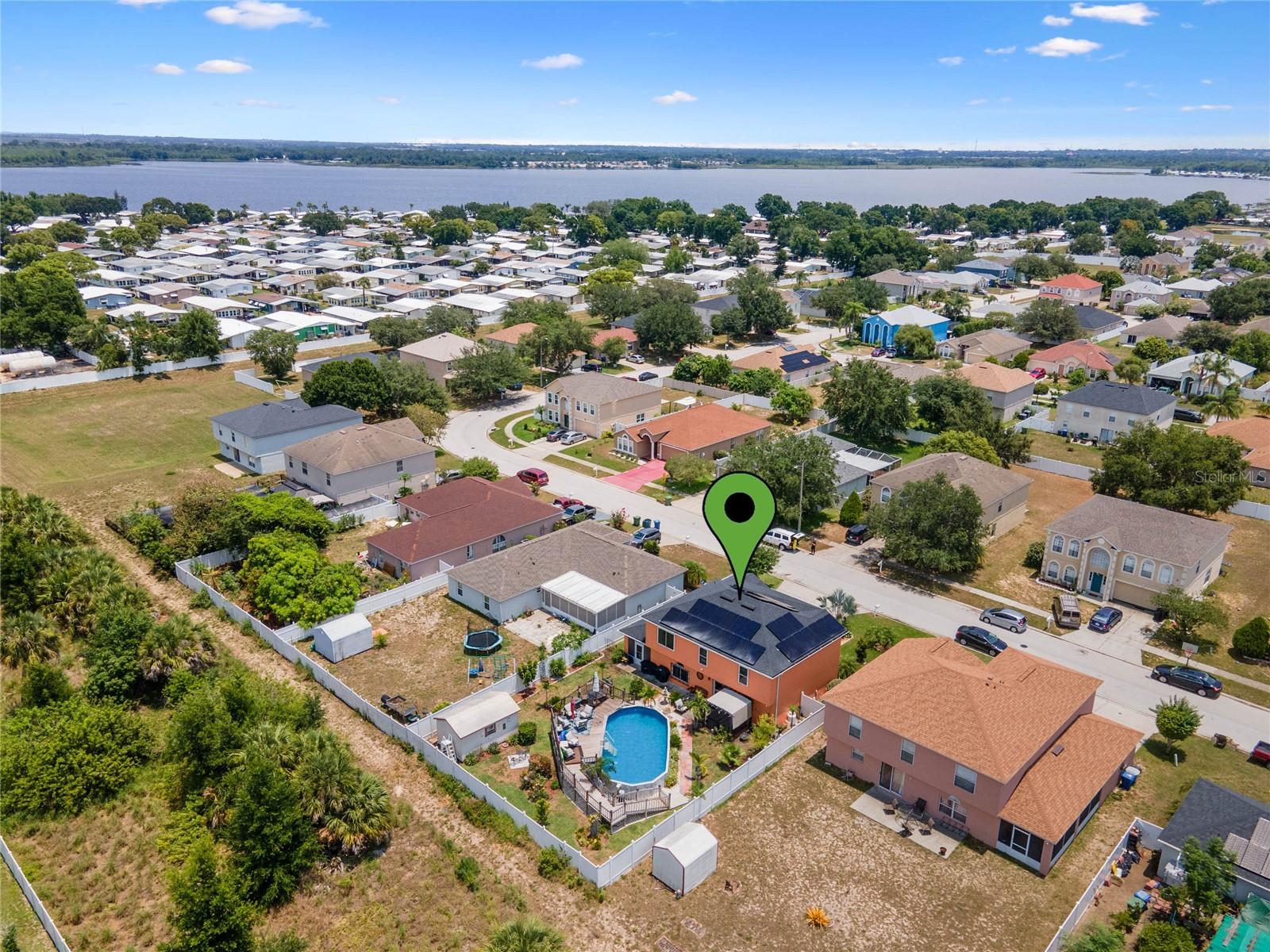 5876 ROYAL HILLS CIR