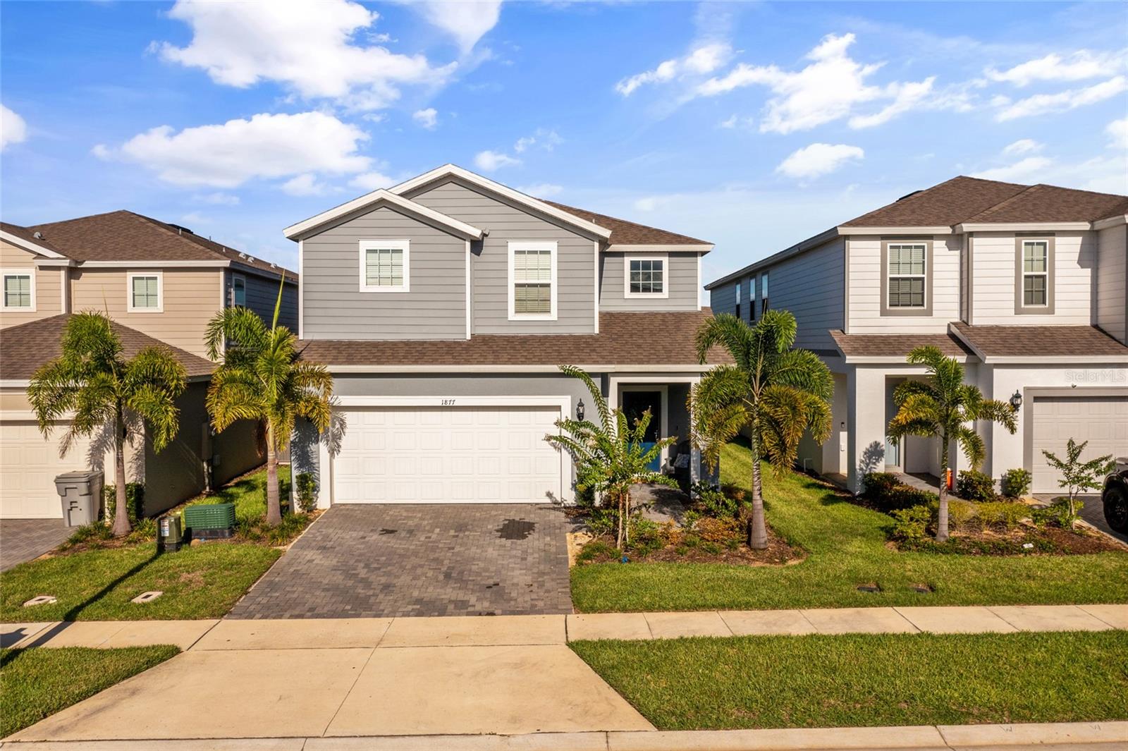 1877 SUMMER DR