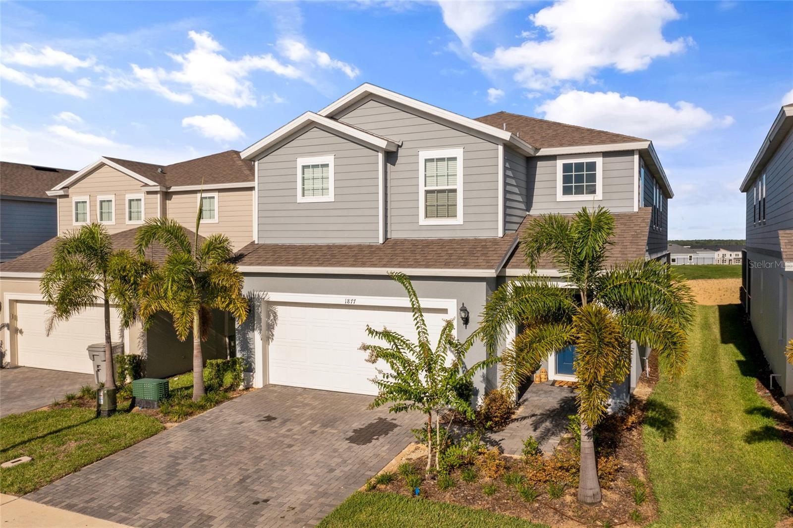 1877 SUMMER DR