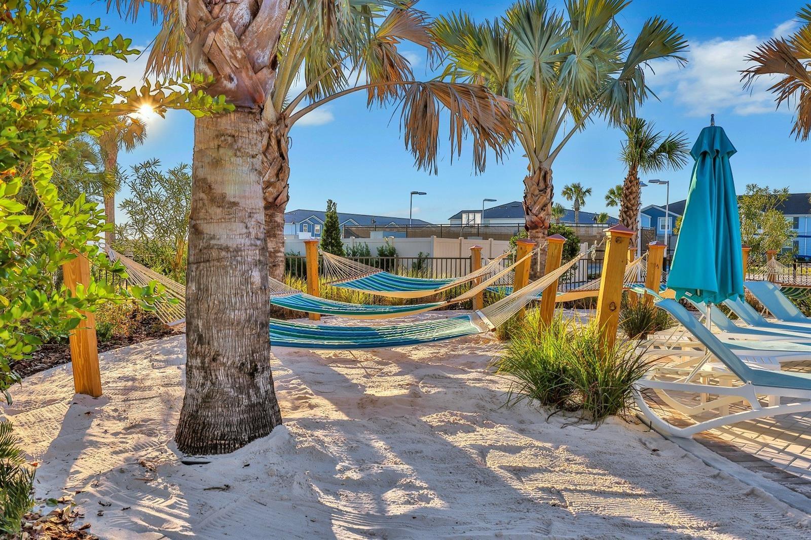 1877 SUMMER DR