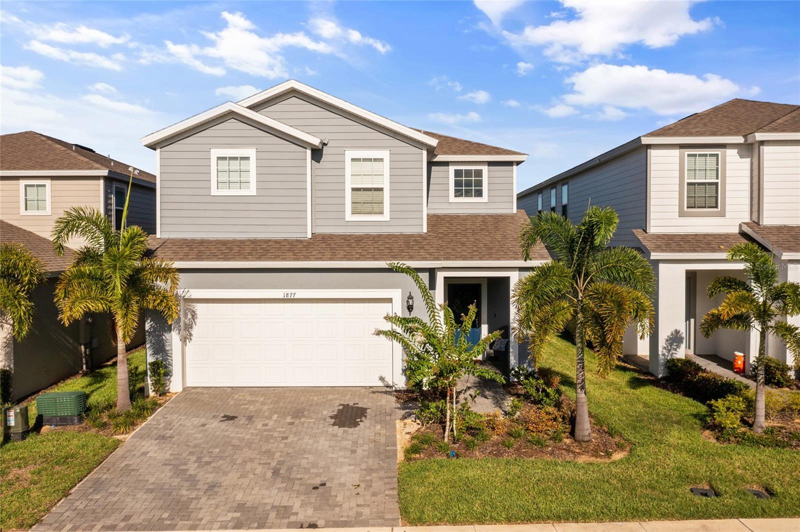 1877 SUMMER DR