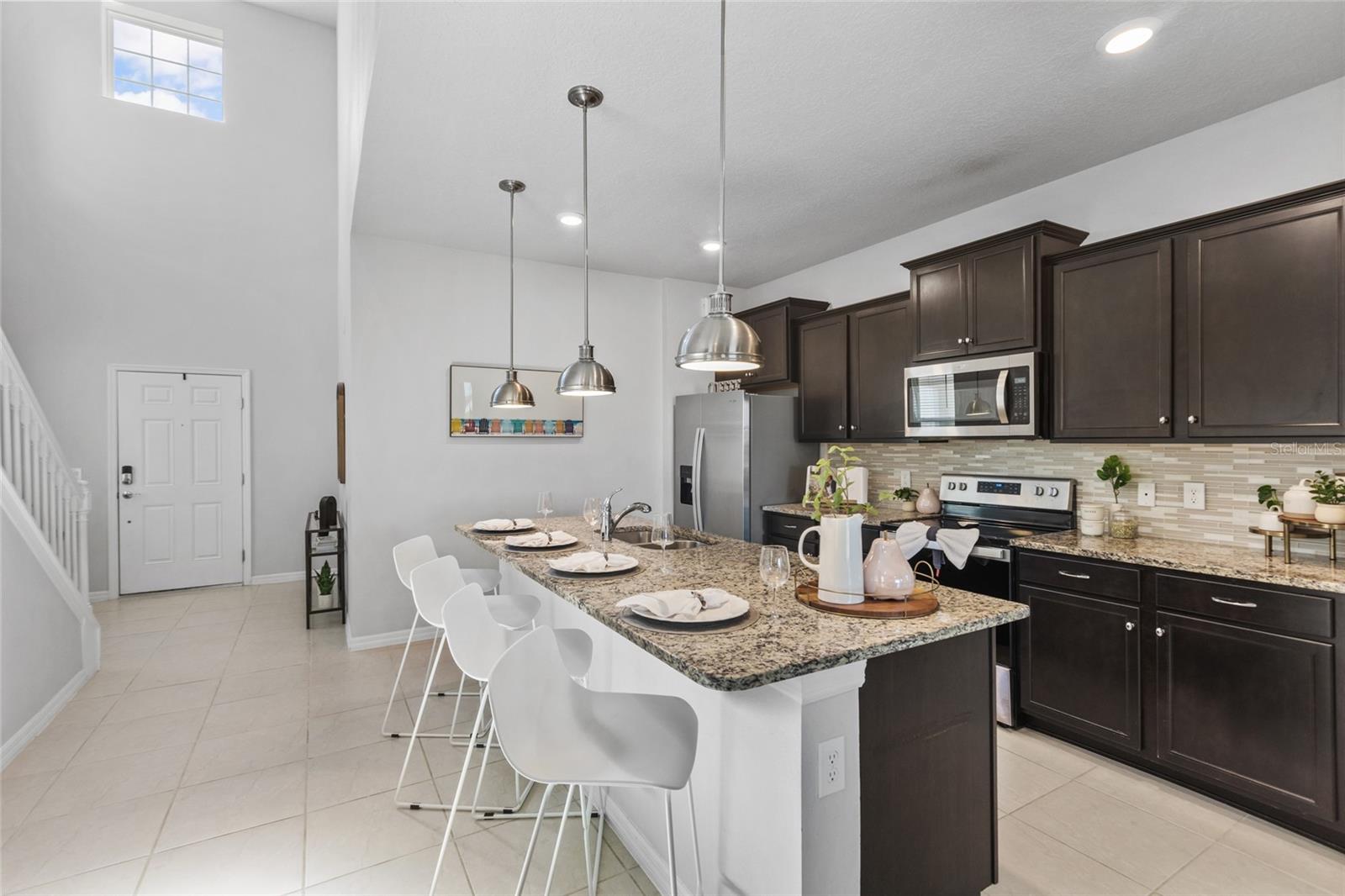 1877 SUMMER DR