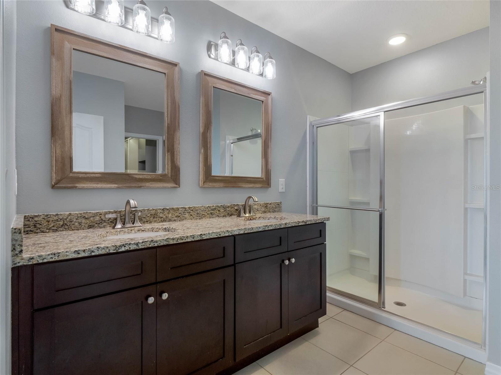 468 ABERDEEN DR