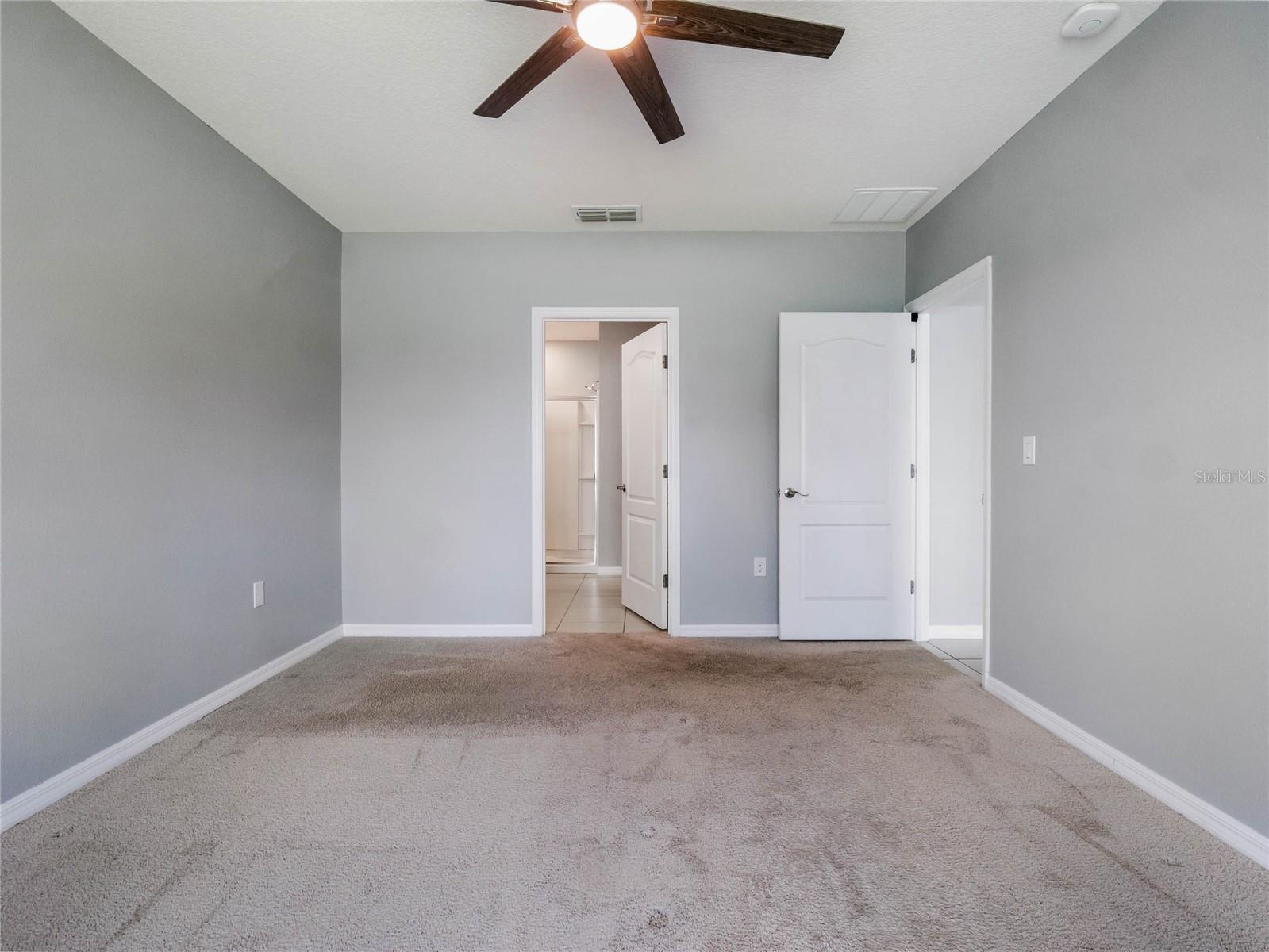 468 ABERDEEN DR