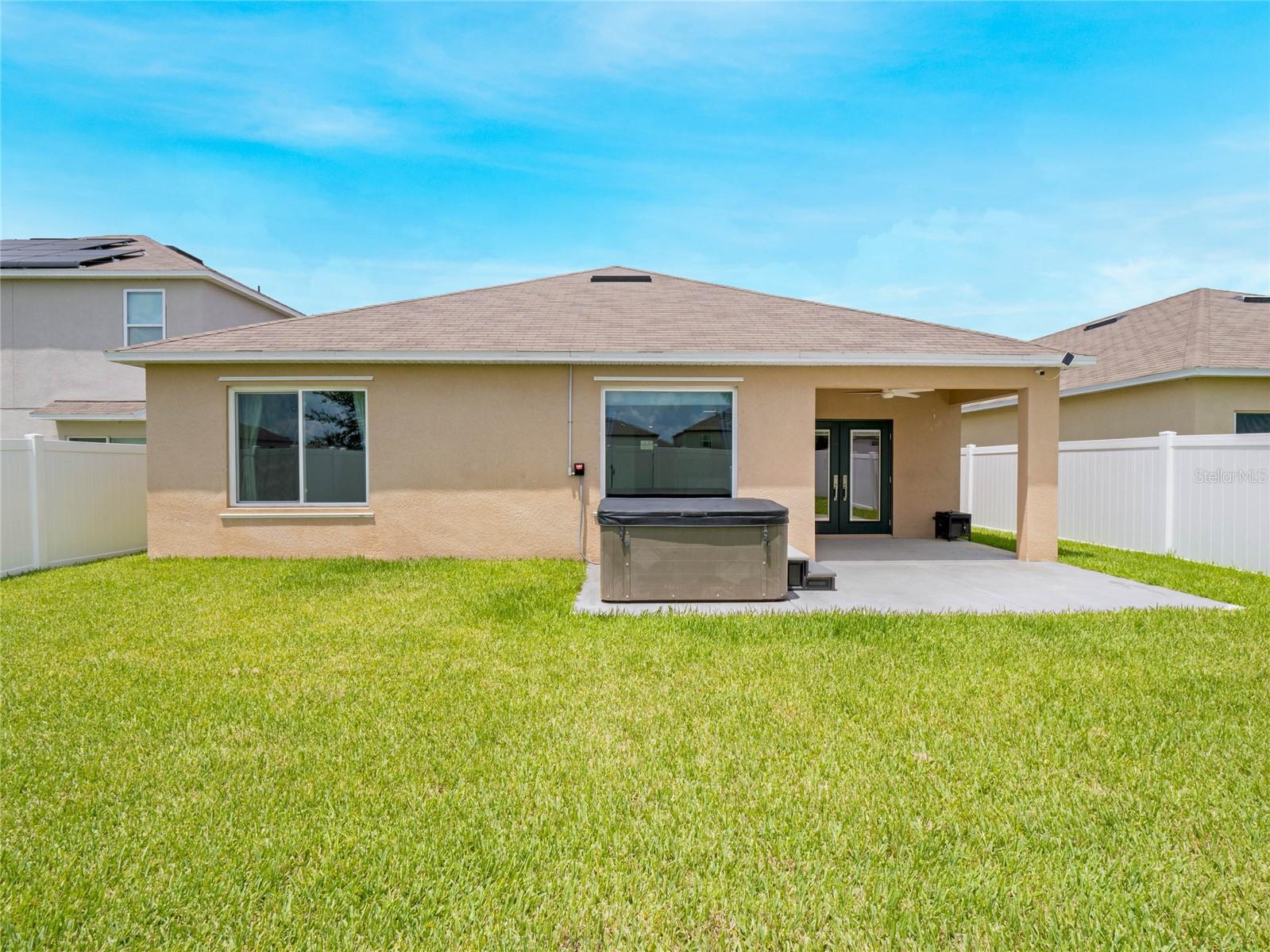 468 ABERDEEN DR